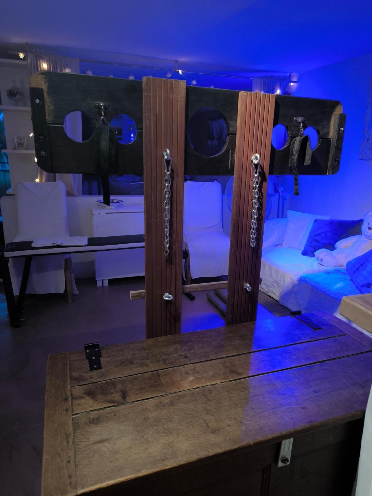 Love-Room Discret 40 M2 Bormes Les Mimosas Village Avec Terrasse Dış mekan fotoğraf